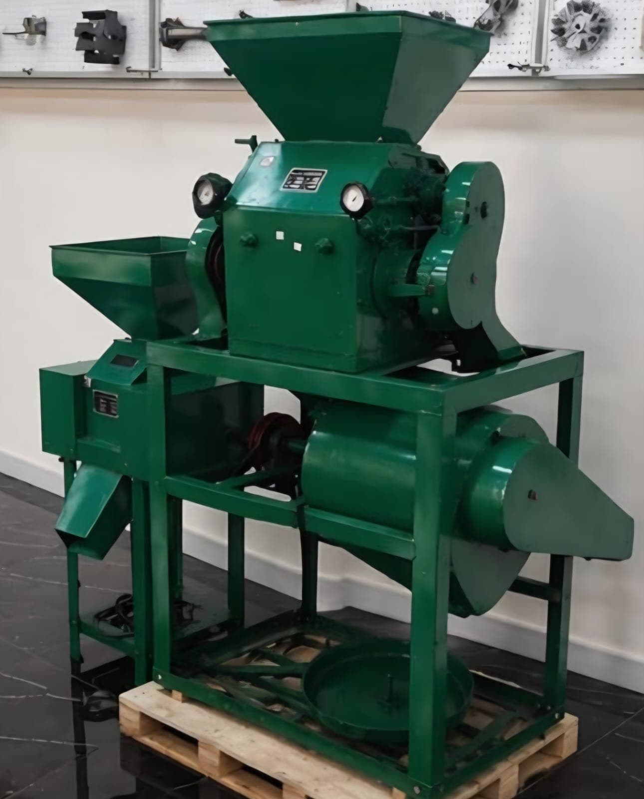 Roller Mill with Pre-Crusher
